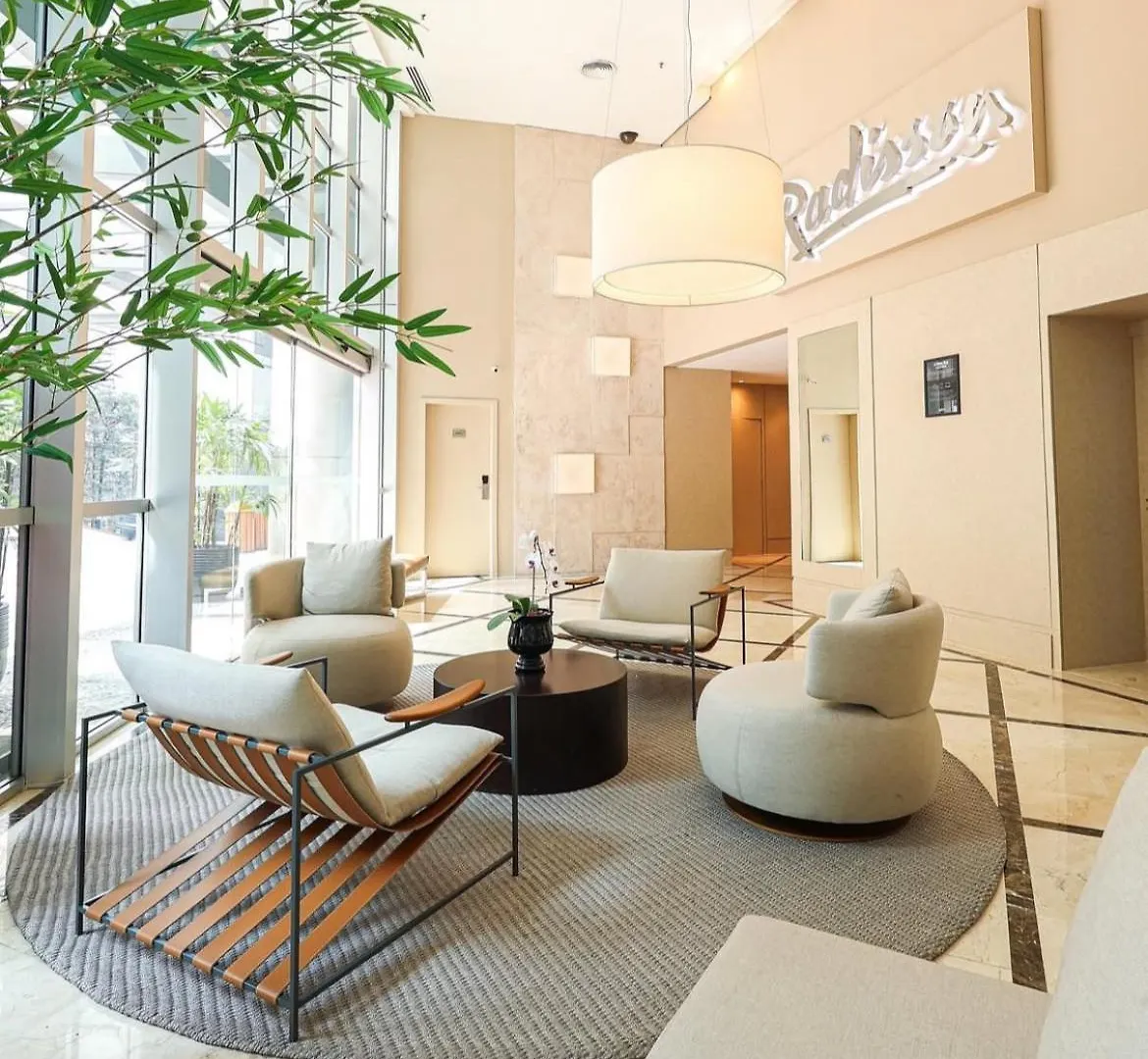 Suites Inside Hotel Radisson Vila Olimpia サンパウロ